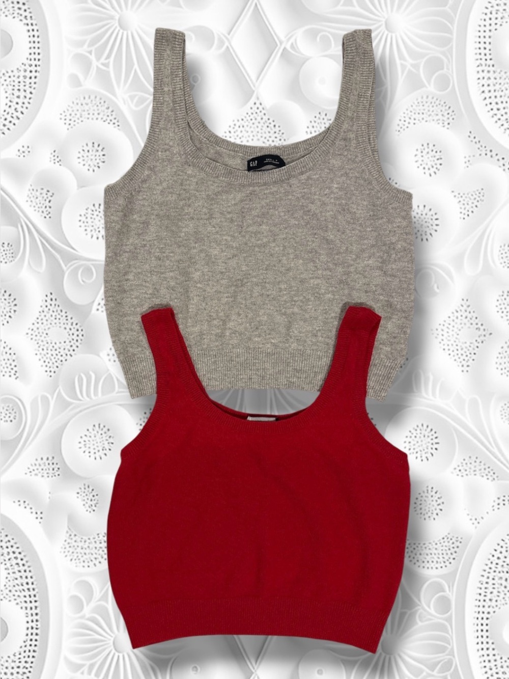 GAP Lot of 2 Cashsoft Knit Scoop Neck Tank Tops Red Gray Sz Small Petite - Picture 6 of 6